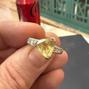 Elegant Sterling Silver Ring with Lemon Quartz Gemstone